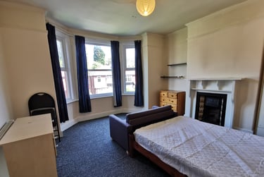 7 bed house, Amherst Road, Fallowfield, Manchester, M204NS - Image 1
