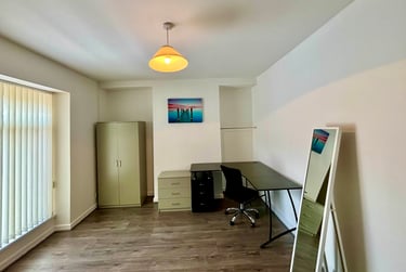 2 bed house, Oxford Street, City centre, Swansea, SA13JN - Image 6