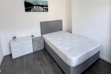 2 bed house, Oxford Street, City centre, Swansea, SA13JN - Image 4