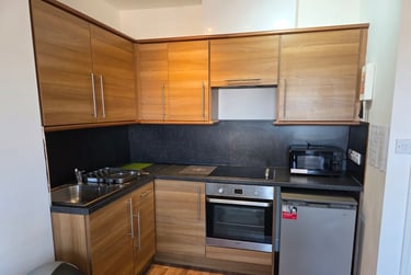 2 bed flat, Old Tiverton Road, St Sidwells, Exeter, EX46NG - Image 6