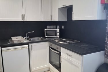 1 bed flat, Old Tiverton Road, St Sidwells, Exeter, EX46NG - Image 5