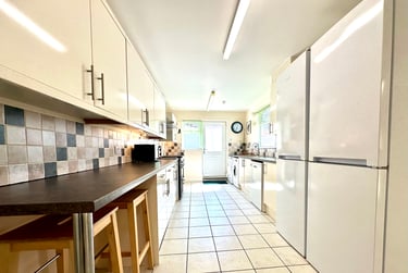 7 bed house, Borough Road, Teeside University, Middlesbrough, TS13AT - Image 3