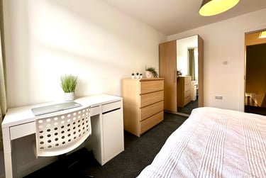 7 bed house, Borough Road, Teeside University, Middlesbrough, TS13AT - Image 11