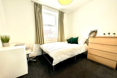 7 bed house, Borough Road, Teeside University, Middlesbrough, TS13AT - Image 9