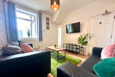 4 bed house, Clarendon Road, Teeside University, Middlesbrough, TS13DT - Image 1