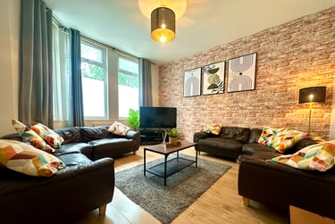 7 bed house, Croydon Road, Teeside University, Middlesbrough, TS13HG - Image 1