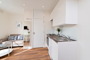 1 bed studio, Bloemfontein Avenue, City Centre, London, W127BL - Image 3