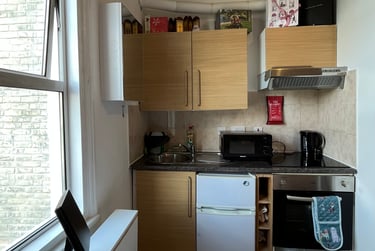 1 bed studio, Dalling Road, Hammersmith, London, W60JA - Image 4