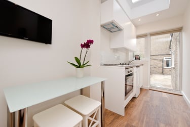 1 bed studio, Bloemfontein Avenue, City Centre, London, W127BL - Image 4