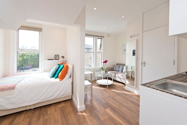 1 bed studio, Bloemfontein Avenue, City Centre, London, W127BL - Image 1