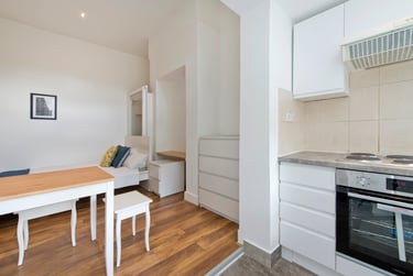 1 bed studio, Bloemfontein Road, City Centre, London, W127BX - Image 4