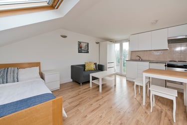 1 bed studio, Bloemfontein Road, City Centre, London, W127BX - Image 4