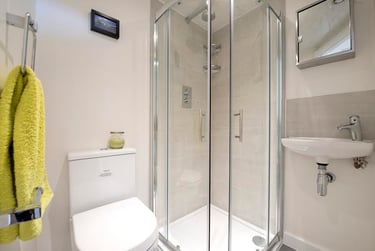 1 bed studio, Bloemfontein Road, City Centre, London, W127BX - Image 4