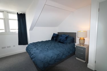 4 bed house, Mount Street, Greenbank, Plymouth, PL48NZ - Image 2