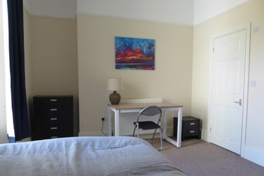 2 bed house, Hill Park Crescent, Greenbank, Plymouth, PL48JP - Image 7
