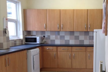 4 bed house, Allendale Road, Mutley, Plymouth, PL46JA - Image 2