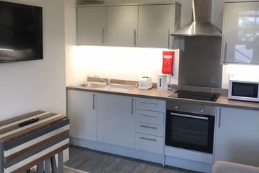 2 bed flat, Cheltenham Place, Mutley, Plymouth, PL47DZ - Image 3