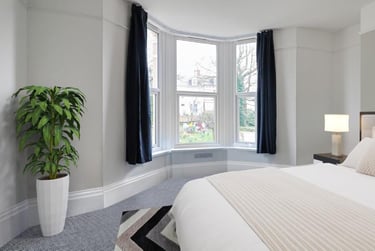 2 bed flat, Alexandra Road, Mutley, Plymouth, PL47EE - Image 1