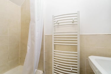 1 bed flat, Allendale Road, Mutley, Plymouth, PL46JA - Image 5