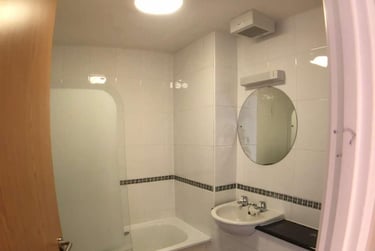 1 bed studio, Constantine Street, City Centre, Plymouth, PL48AF - Image 6