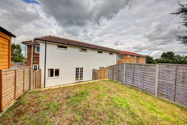 6 bed house, Addison Gardens, City Centre, Surbiton, KT58DW - Image 7