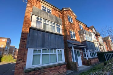 2 bed flat, 5A Derby Road, Fallowfield, Manchester, M146UN - Image 1
