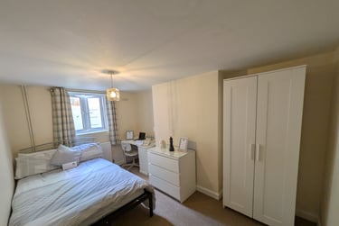 5 bed house, Marle Hill Parade, Francis Close Hall, Cheltenham, GL504LG - Image 9