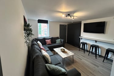 6 bed flat, Doncaster Road, Sandyford, Newcastle, NE21RB - Image 1