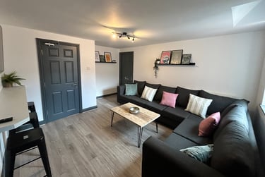 6 bed flat, Doncaster Road, Sandyford, Newcastle, NE21RB - Image 2