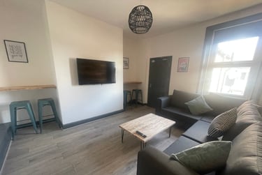 5 bed house, Goldspink Lane, Sandyford, Newcastle, NE21NQ - Image 2