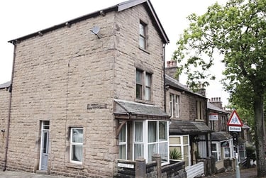 5 bed house, Wyresdale Road, City Centre, Lancaster, LA13EA - Image 1