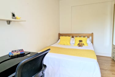 6 bed house, Villas Court, City Centre, Lancaster, LA11TR - Image 2