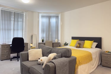 1 bed studio, Queen Square, City Centre, Lancaster, LA11RN - Image 1