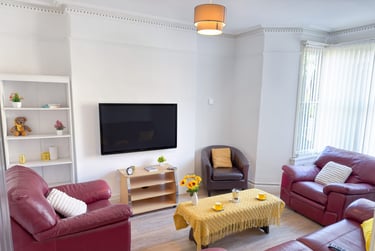 6 bed house, Lindow Square, City Centre, Lancaster, LA11SE - Image 2
