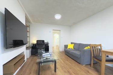 1 bed flat, Dallas Road, City Centre, Lancaster, LA11TW - Image 2