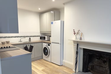 1 bed studio, Queen Square, City Centre, Lancaster, LA11RN - Image 2