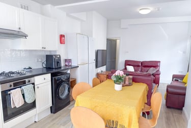 6 bed house, Gregson Road, City Centre, Lancaster, LA13DJ - Image 3
