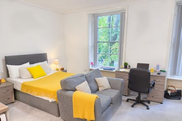 1 bed studio, Queen Square, City Centre, Lancaster, LA11RN - Image 1