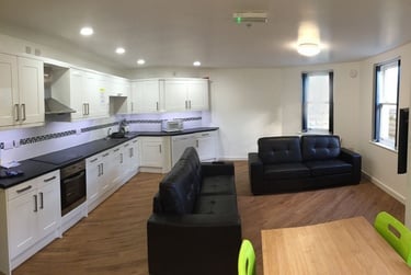 7 bed flat, Station Road, City Centre, Lancaster, LA15SJ - Image 4