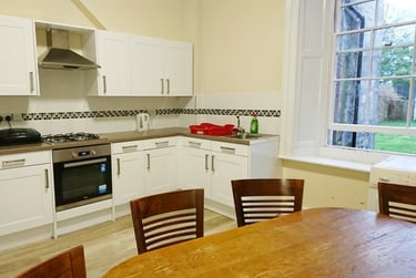 7 bed house, East Road, City Centre, Lancaster, LA13EE - Image 3