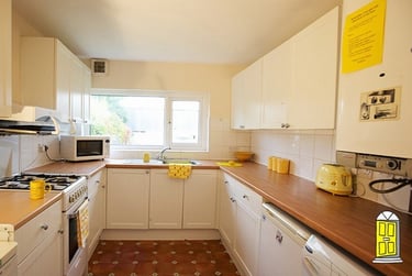 7 bed house, East Road, City Centre, Lancaster, LA13EE - Image 4