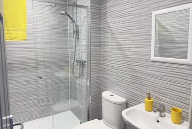 1 bed studio, Queen Square, City Centre, Lancaster, LA11RN - Image 5
