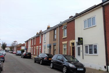 4 bed house, Napier Road, Southsea, Portsmouth, PO52RA - Image 4