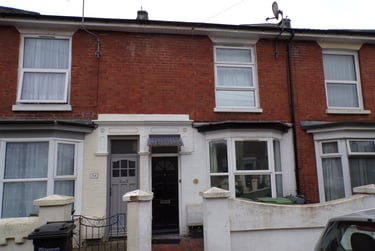 4 bed house, Edmund Road, Southsea, Portsmouth, PO40LL - Image 1