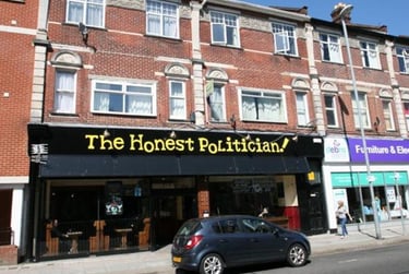 3 bed flat, Elm Grove, University of Portsmouth, Portsmouth, PO51JF - Image 1