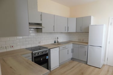 6 bed house, Delamere Road, Southsea, Portsmouth, PO40JA - Image 2