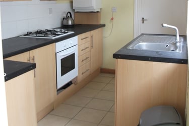 5 bed house, Exmouth Road, Southsea, Portsmouth, PO52QL - Image 3