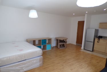 1 bed studio, Admiralty Road, University of Portsmouth, Portsmouth, PO13GT - Image 3