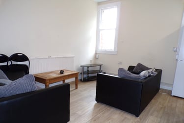 6 bed house, Aylward Street, University of Portsmouth, Portsmouth, PO13PH - Image 3