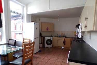 4 bed flat, Palmerston Road, Southsea, Portsmouth, PO53LU - Image 5